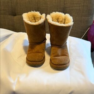 UGG Kids Chestnut Brown Sheepskin Lined Boots